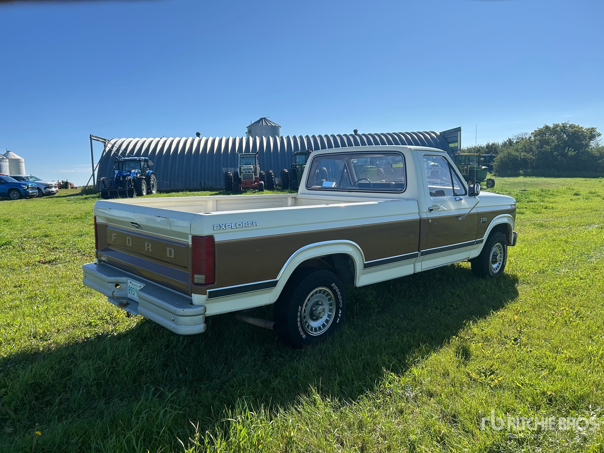General Appearance with Picture, Right Rear Corner