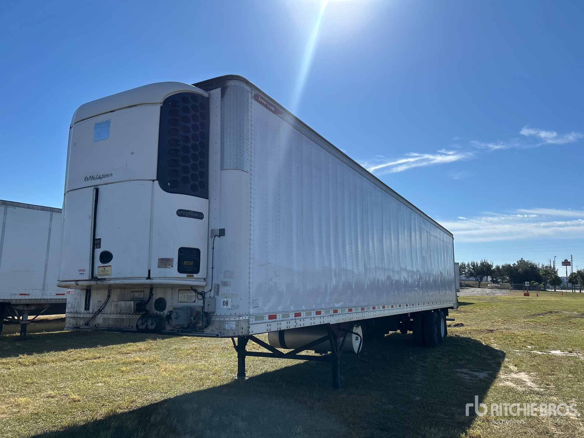 General Appearance with Foto, angolo anteriore sinistro