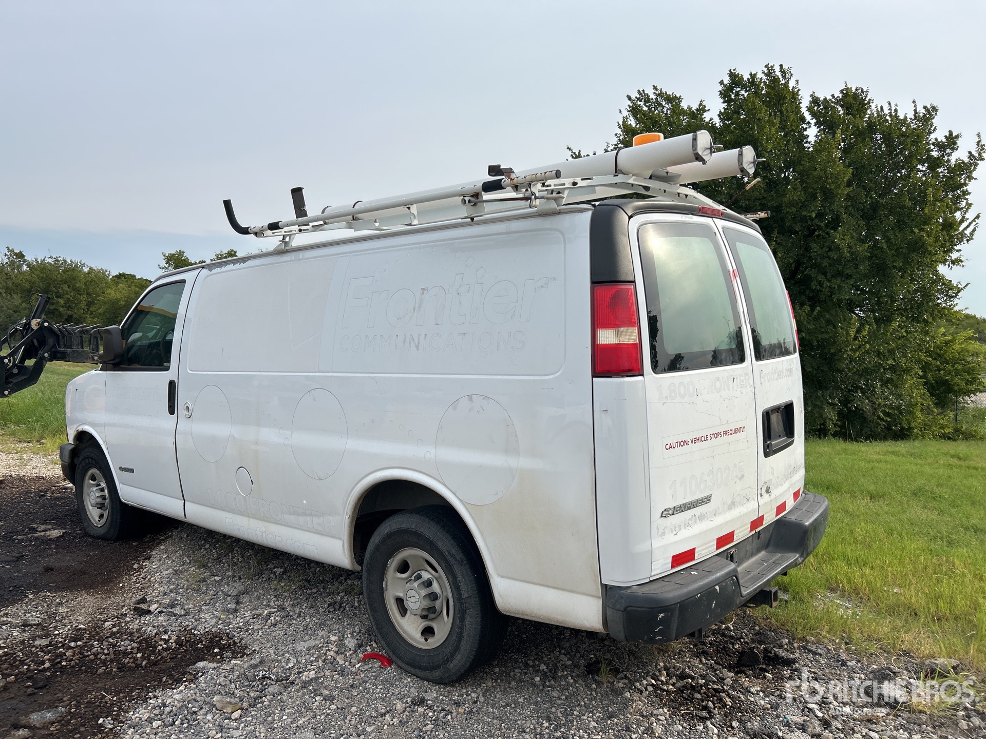 General Appearance with Picture, Left Rear Corner