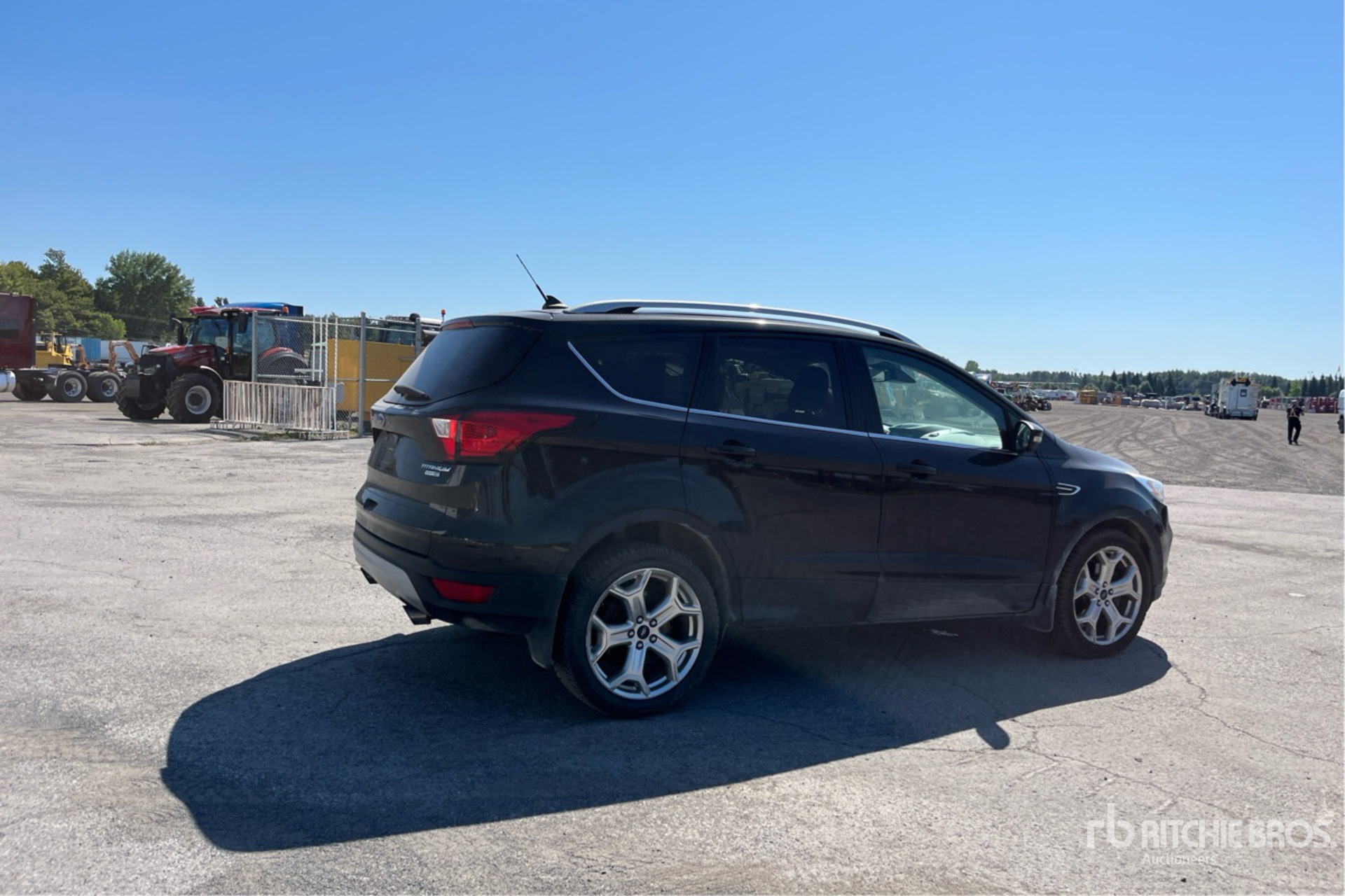 General Appearance with Picture, Right Rear Corner