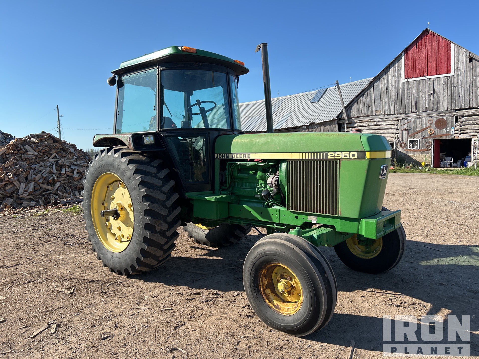 General Appearance with Picture, Right Front Corner