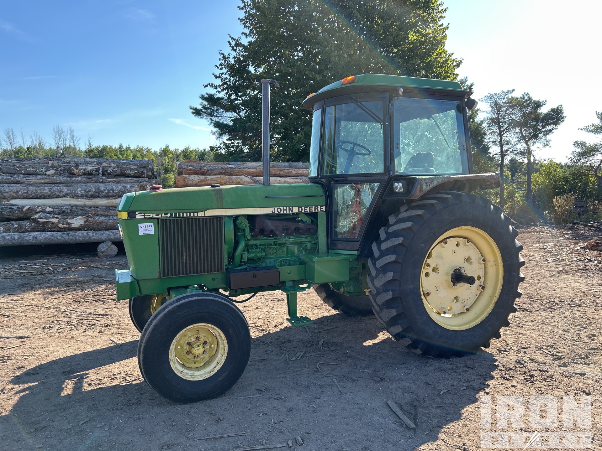 General Appearance with Featured Photo