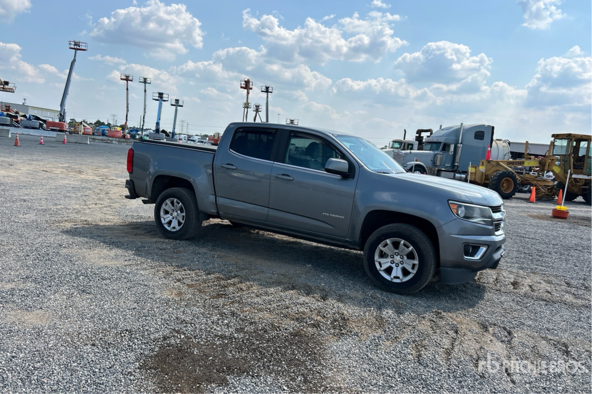 General Appearance with Picture, Right Front Corner