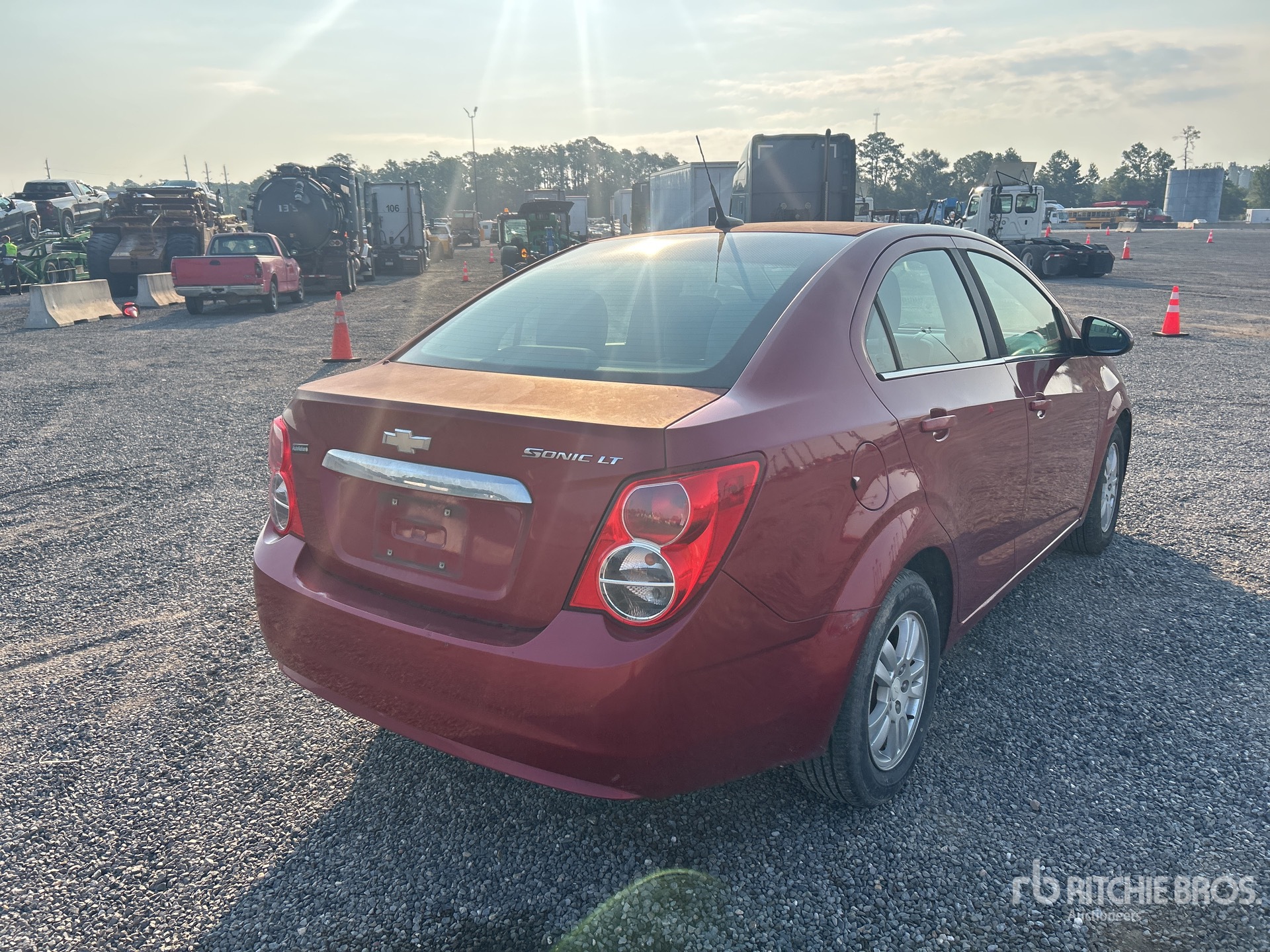 General Appearance with Picture, Right Rear Corner