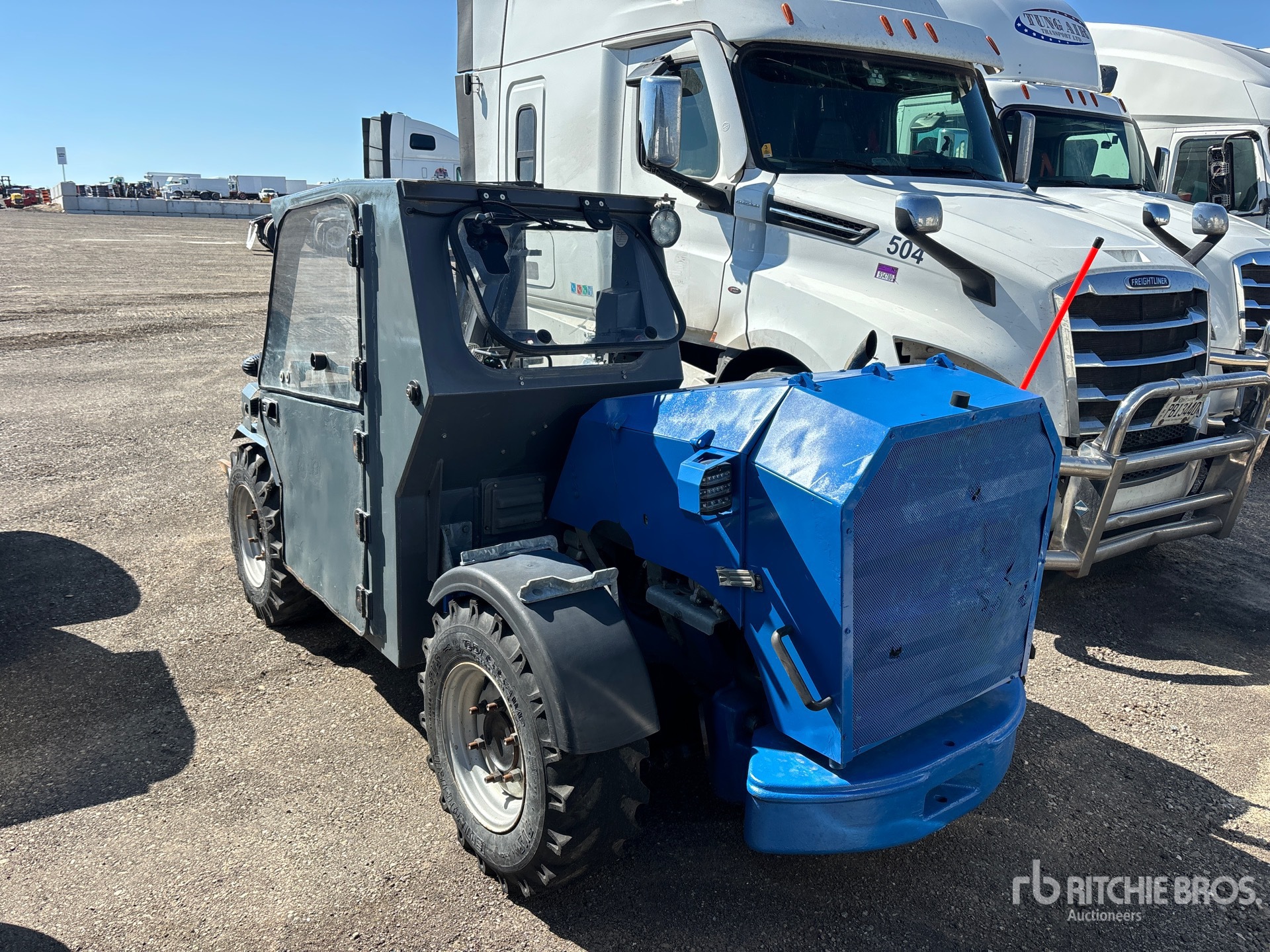 General Appearance with Picture, Left Rear Corner