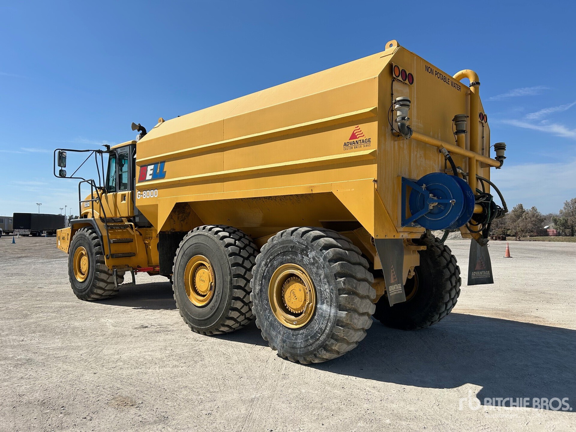 General Appearance with Imagen: esquina trasera izquierda