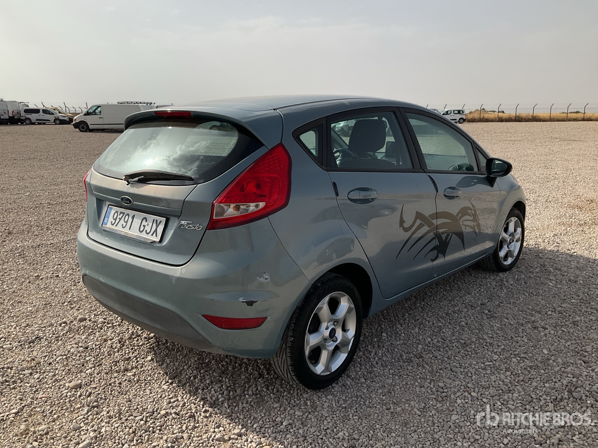 General Appearance with Picture, Right Rear Corner
