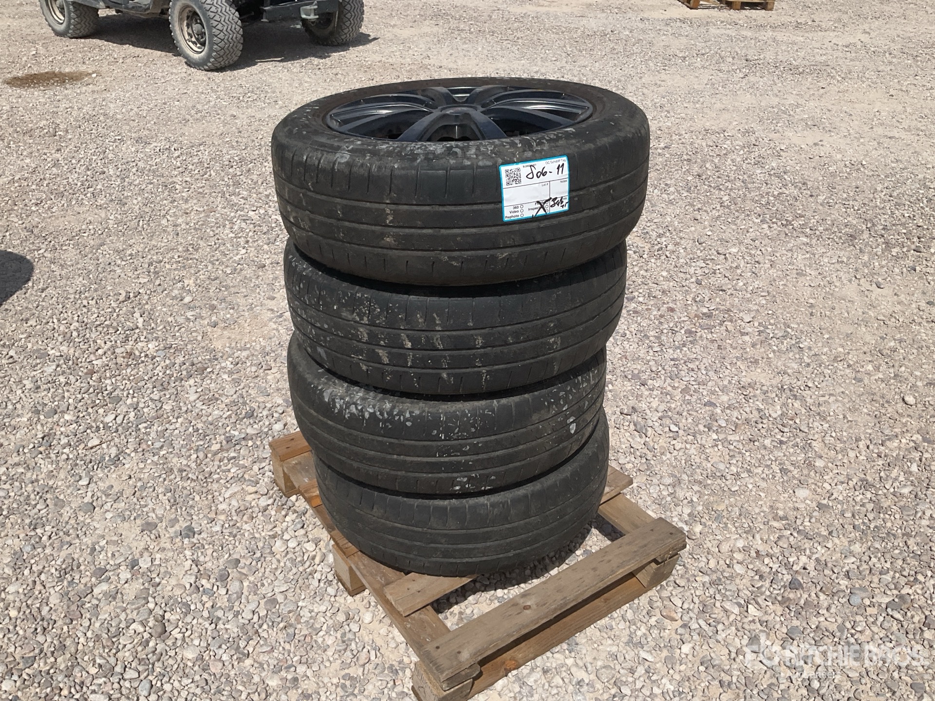General Appearance with Picture, Left Front Corner