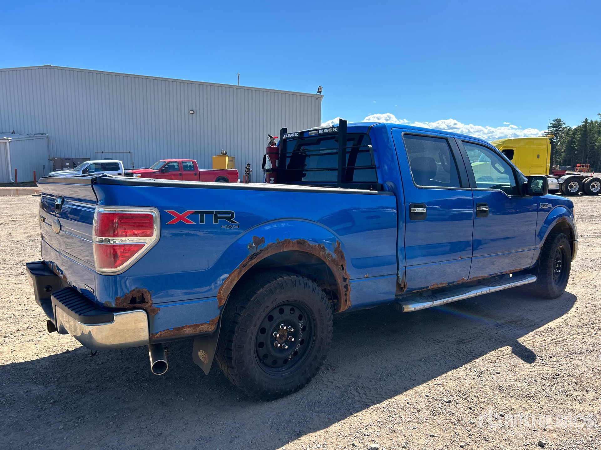 General Appearance with Picture, Right Rear Corner