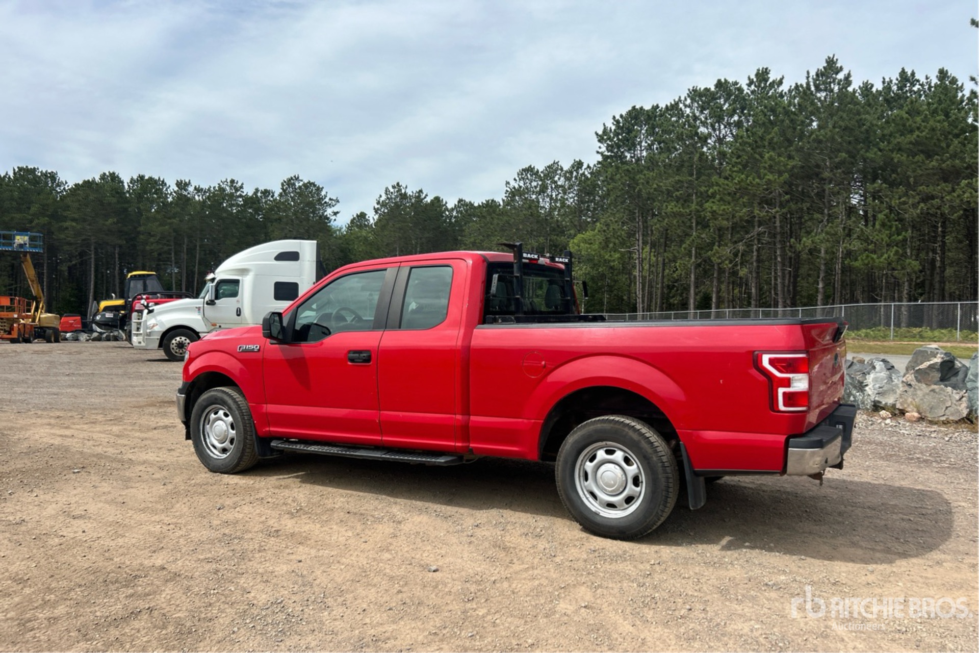 General Appearance with Picture, Left Rear Corner