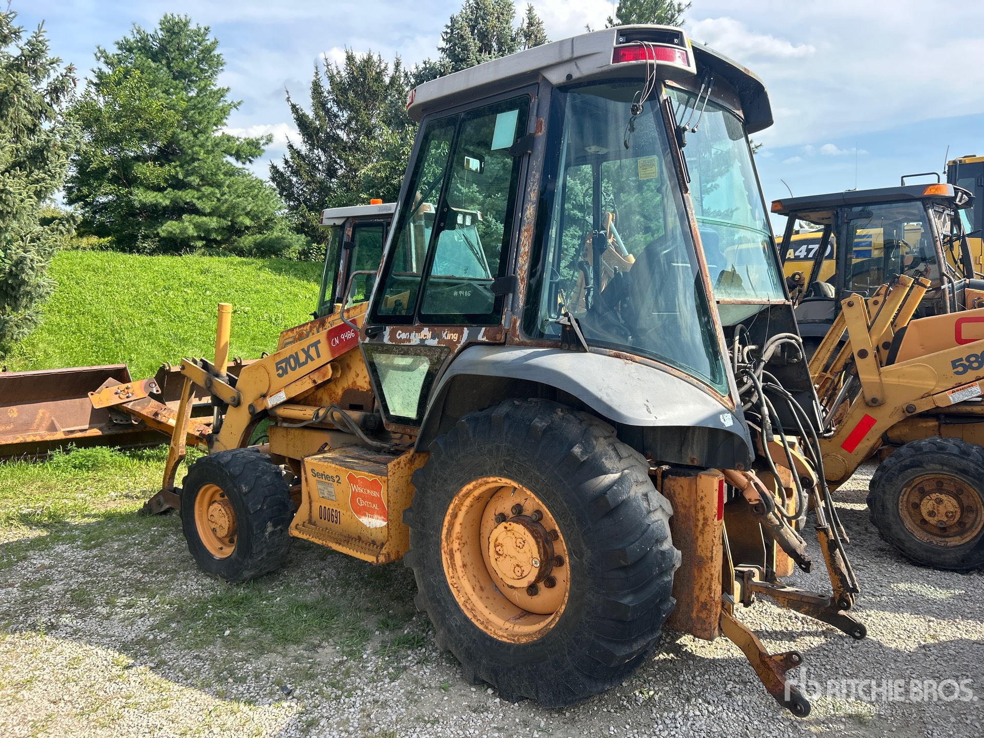 General Appearance with Picture, Left Rear Corner