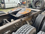 4 Underbody - Truck with 