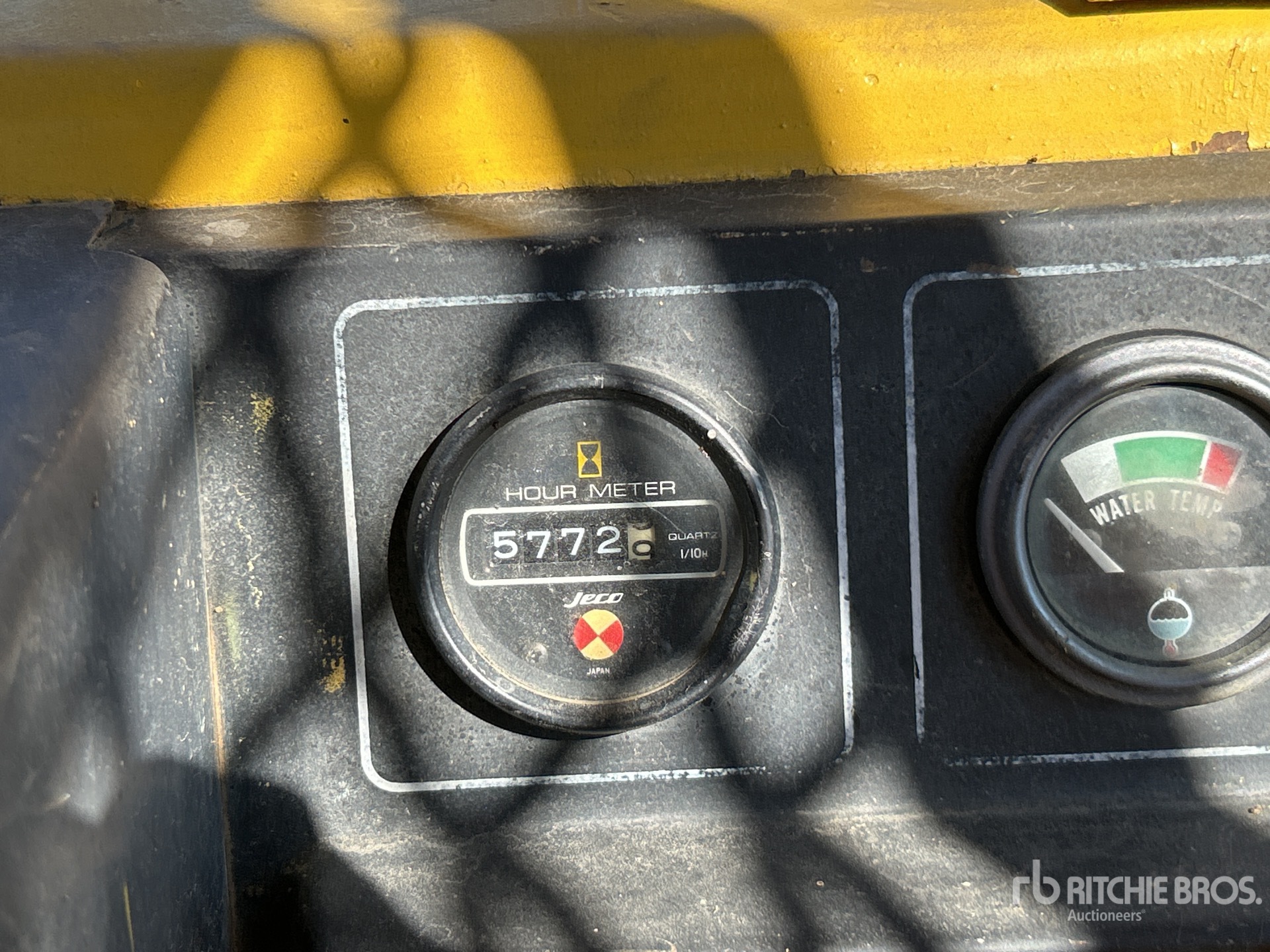 General Appearance with Hour Meter / Odometer