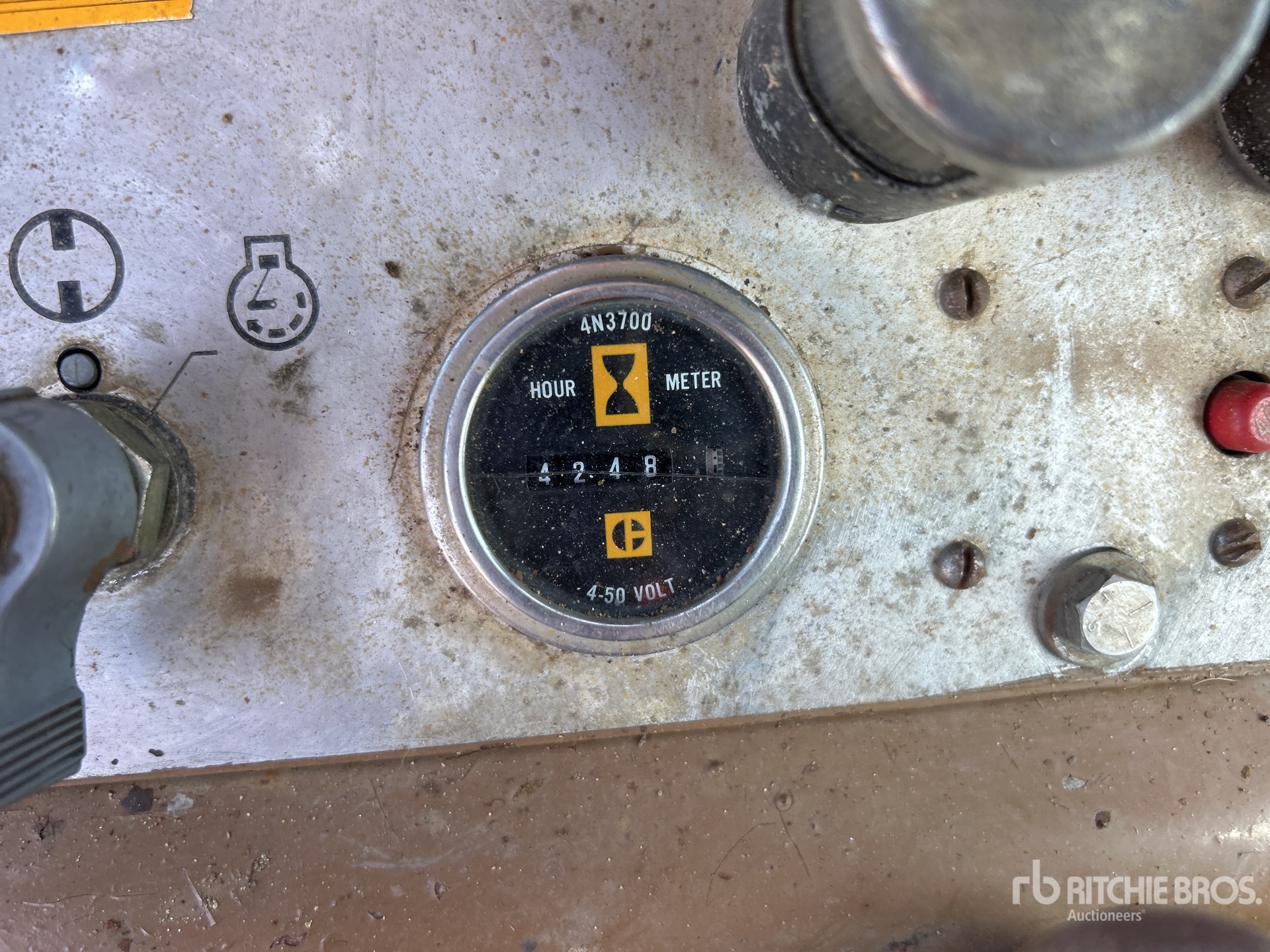 General Appearance with Hour Meter / Odometer
