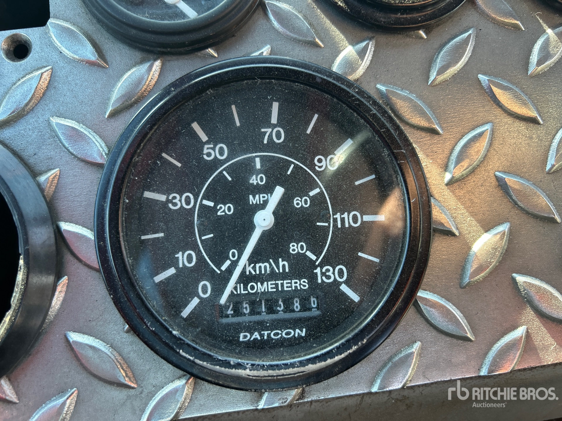 General Appearance with Hour Meter / Odometer
