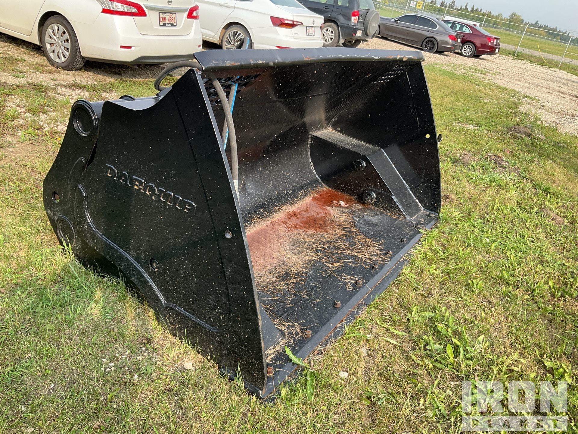 General Appearance with Bild, Ecke vorne rechts