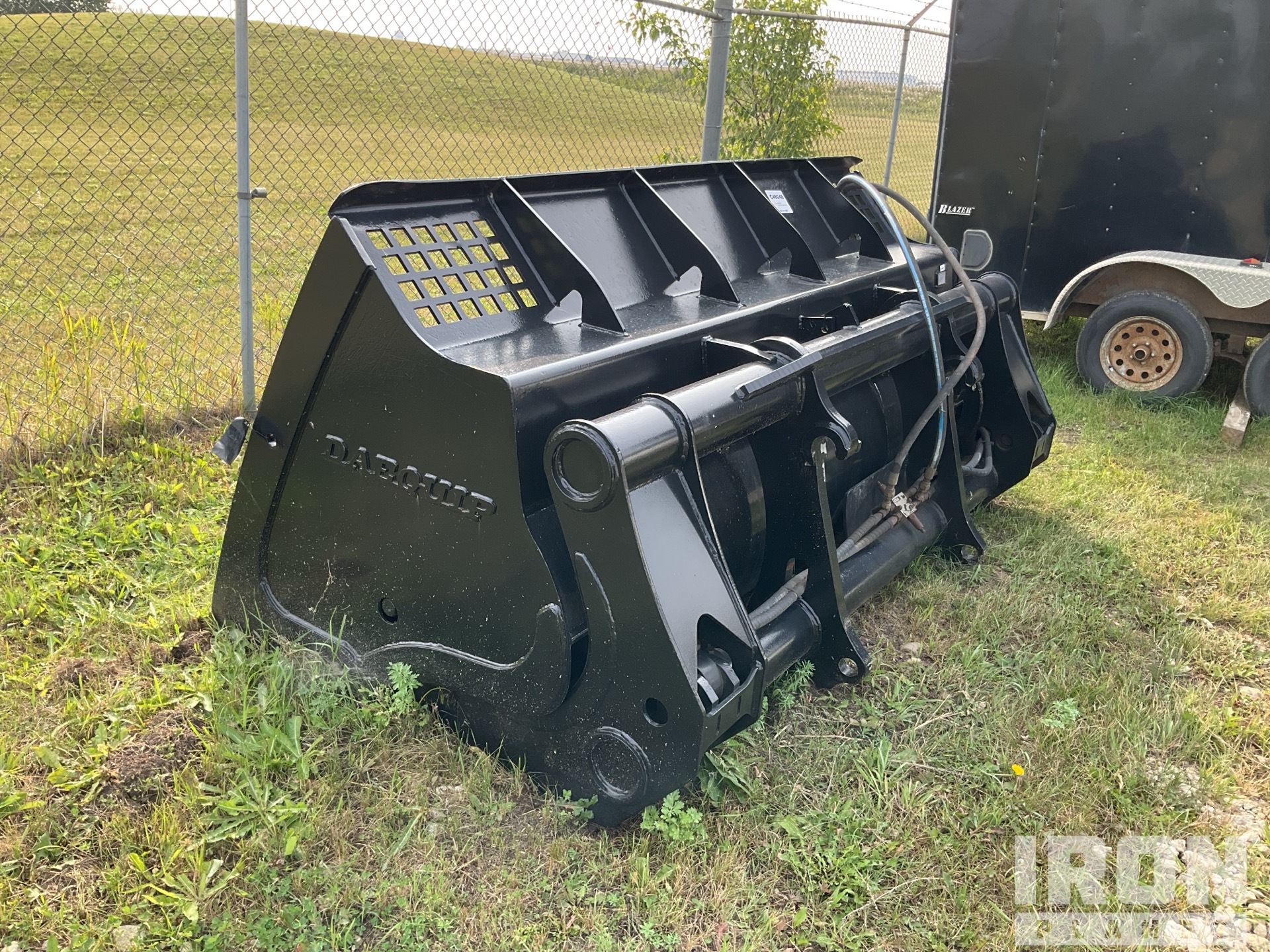 General Appearance with Bild, Ecke hinten links