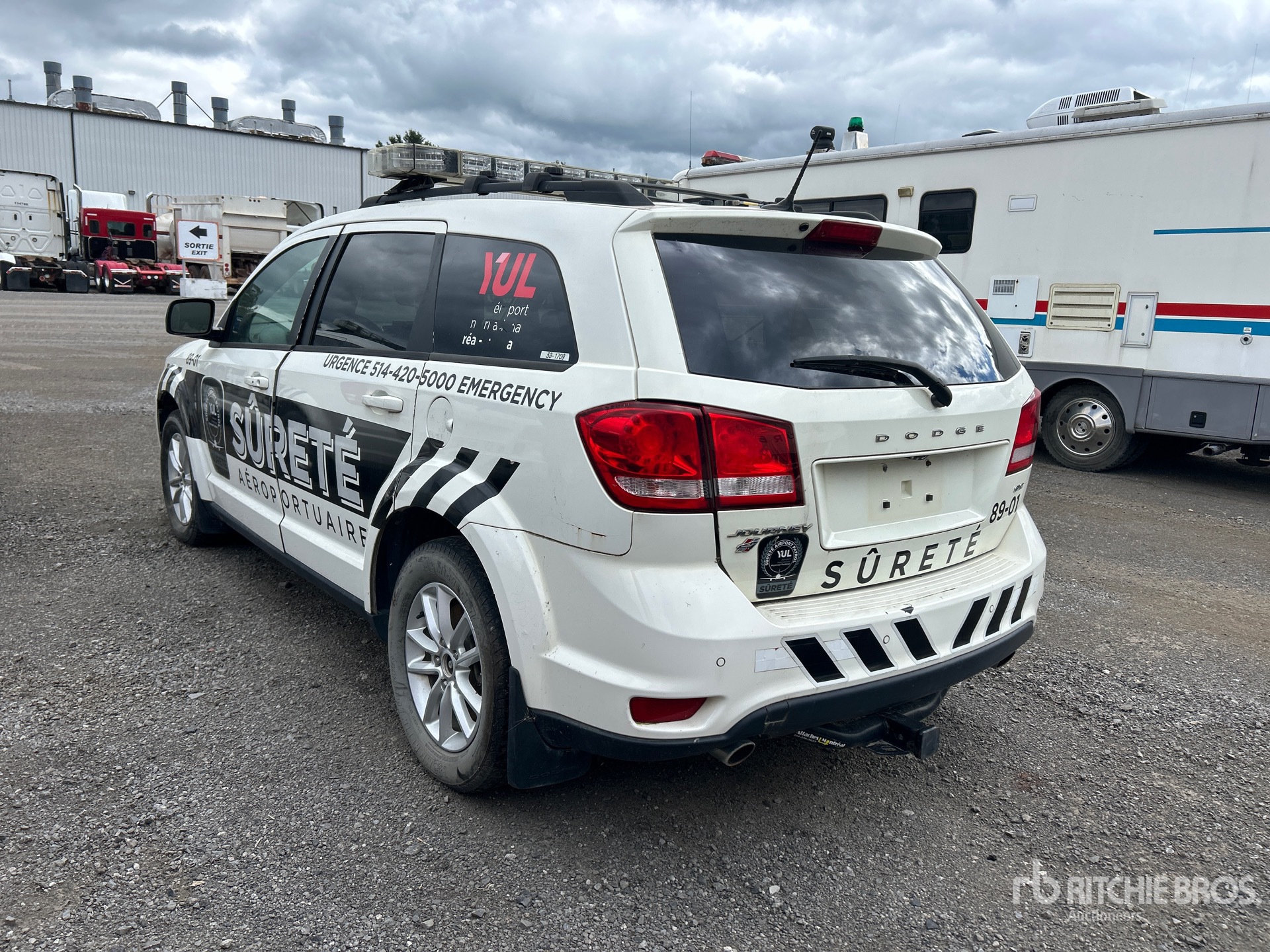 General Appearance with Picture, Left Rear Corner