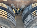 4 Underbody - Truck with 