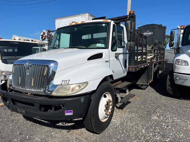 2009 International 4300 Dura Star 4x2 Attenuator Truck 2009 International 4300 Dura Star 4x2 Attenuator Truck
