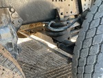 Underbody with Non-Driven Drop Axle (1)