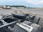 4 Underbody - Truck with 