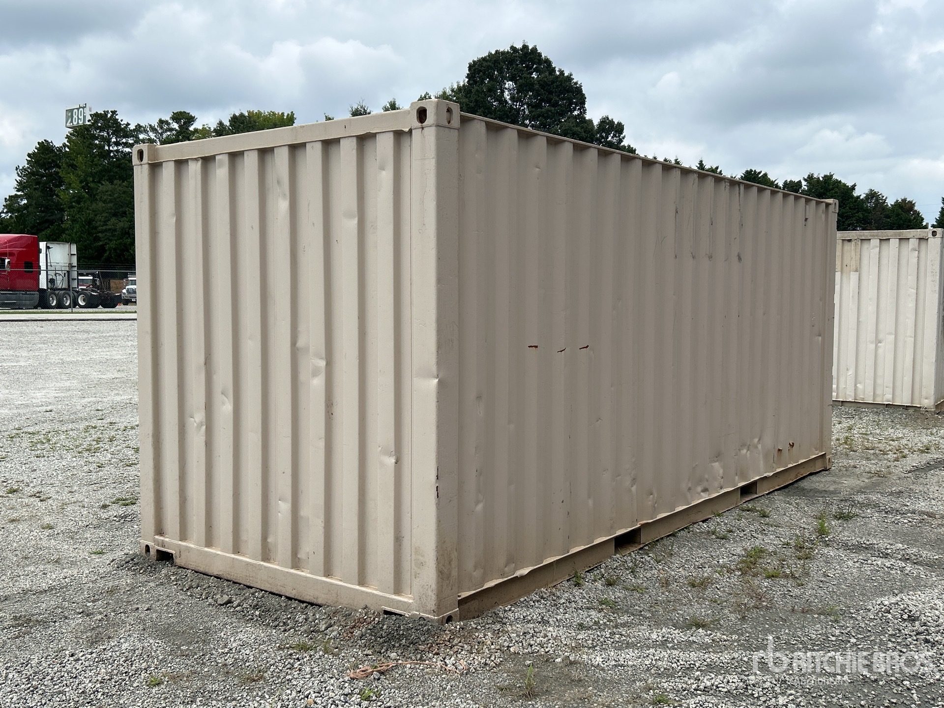 General Appearance with Picture, Right Rear Corner