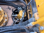 Hydraulics with Hydraulic Center Swivel