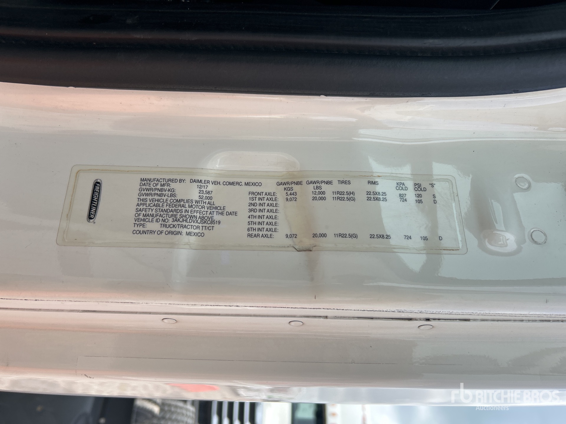 General Appearance with Serial Number / VIN