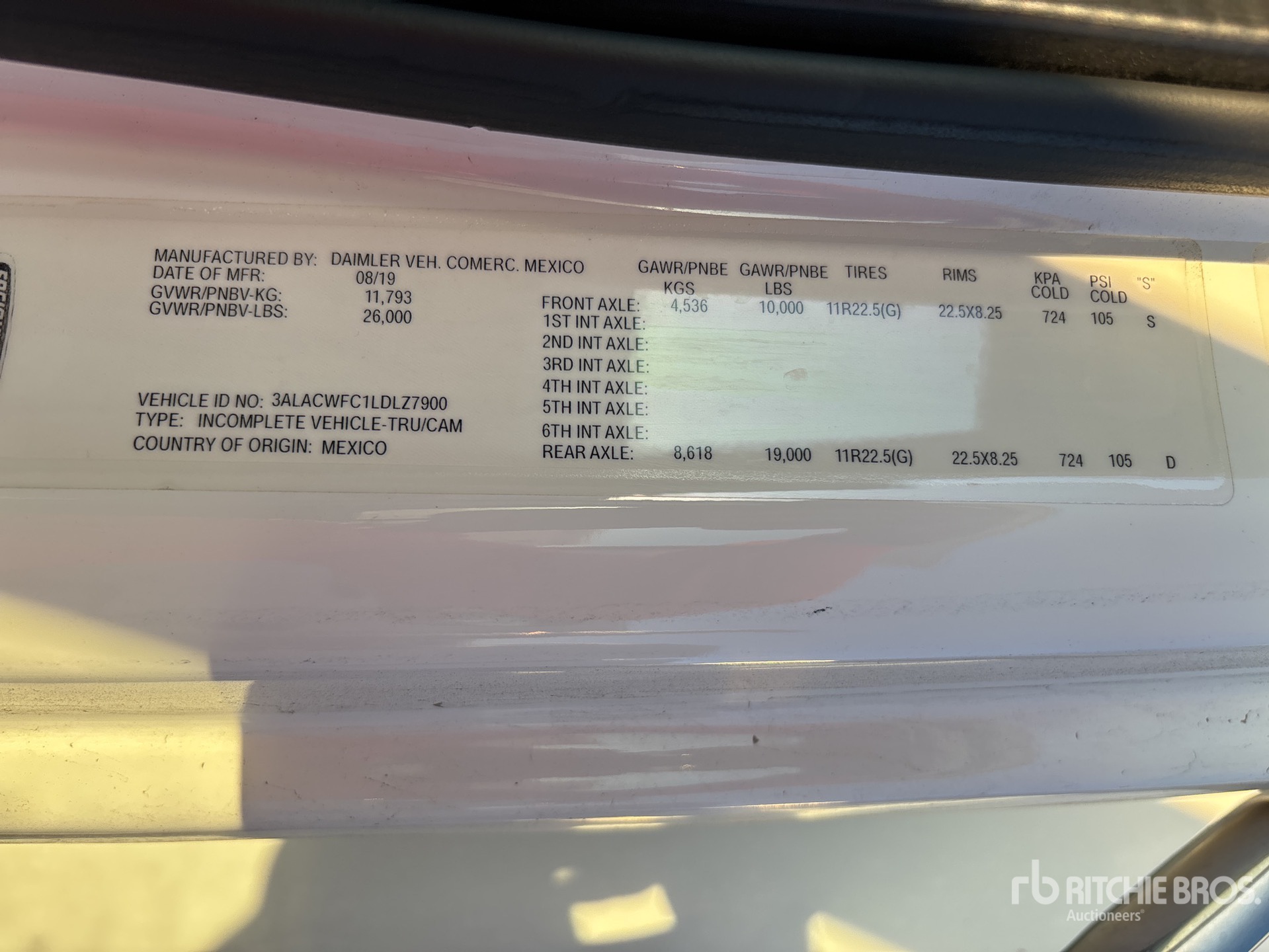General Appearance with Serial Number / VIN