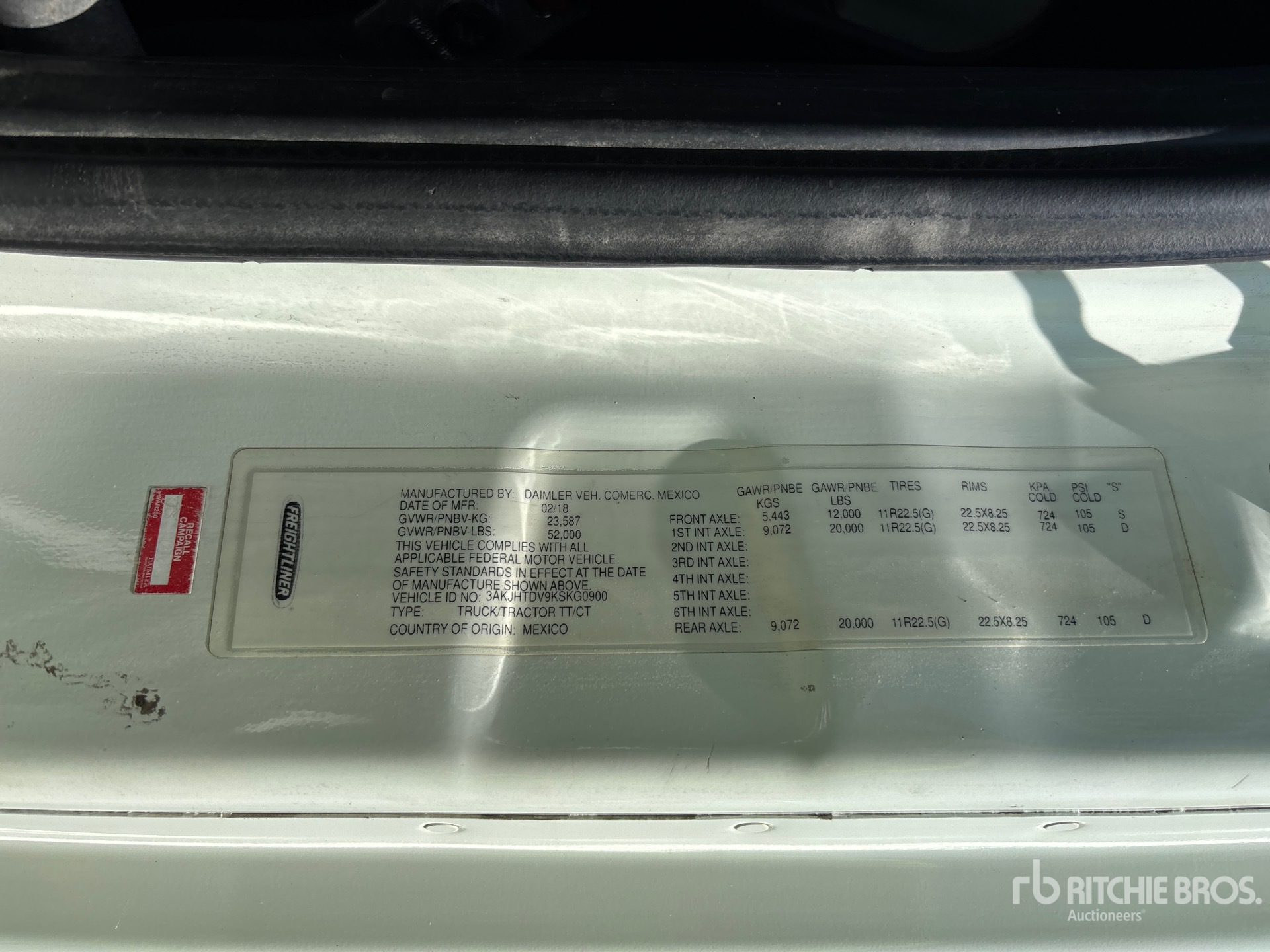General Appearance with Serial Number / VIN