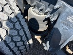 4 Underbody - Truck with 