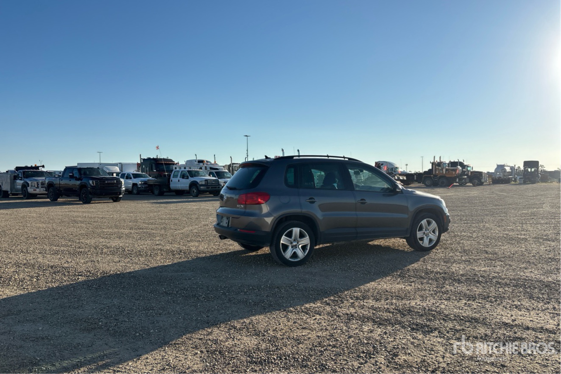 General Appearance with Picture, Right Rear Corner