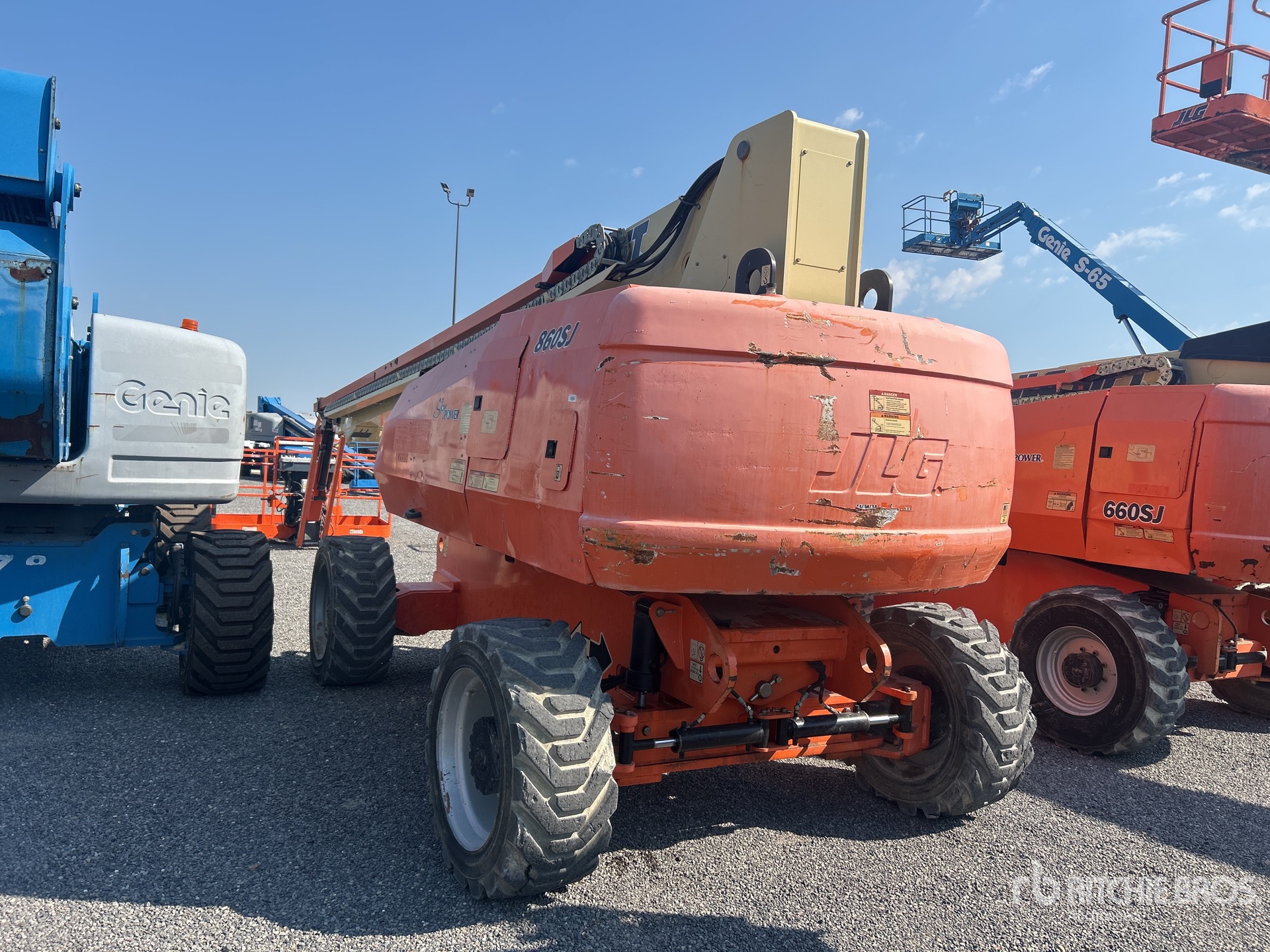 ELEVADOR TELESCóPICO 2008 JLG 4WD 860SJ