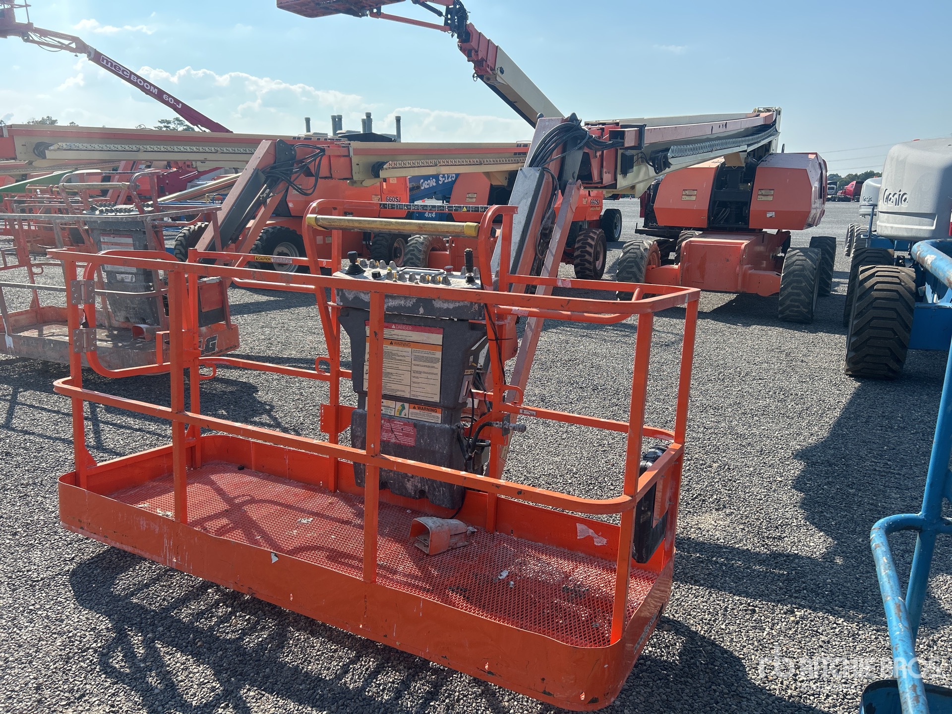 ELEVADOR TELESCóPICO 2008 JLG 4WD 860SJ