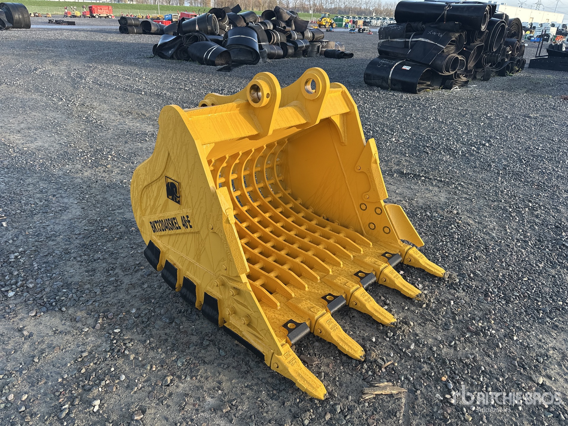 General Appearance with Image, coin avant gauche