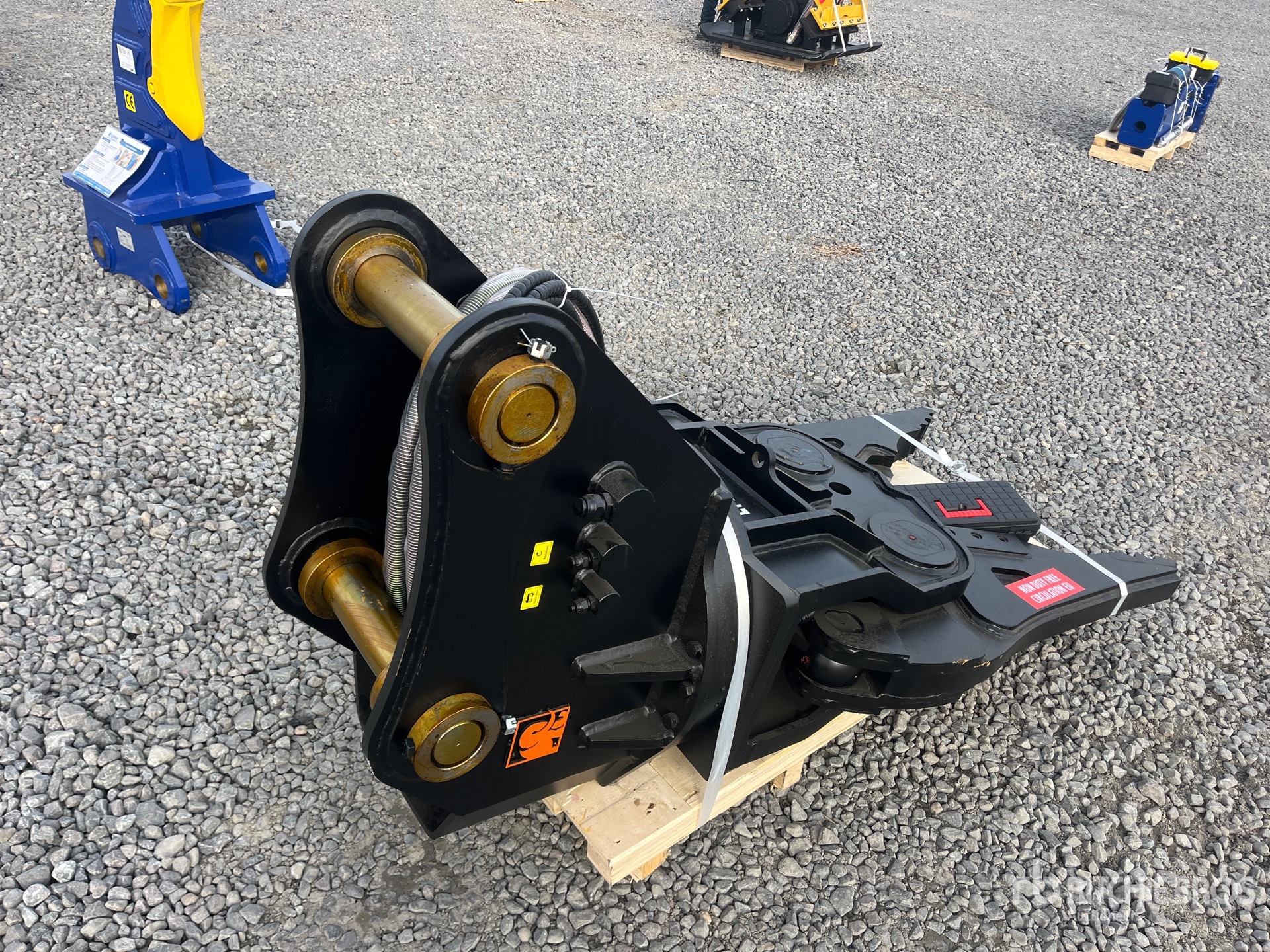 General Appearance with Bild, Ecke hinten rechts