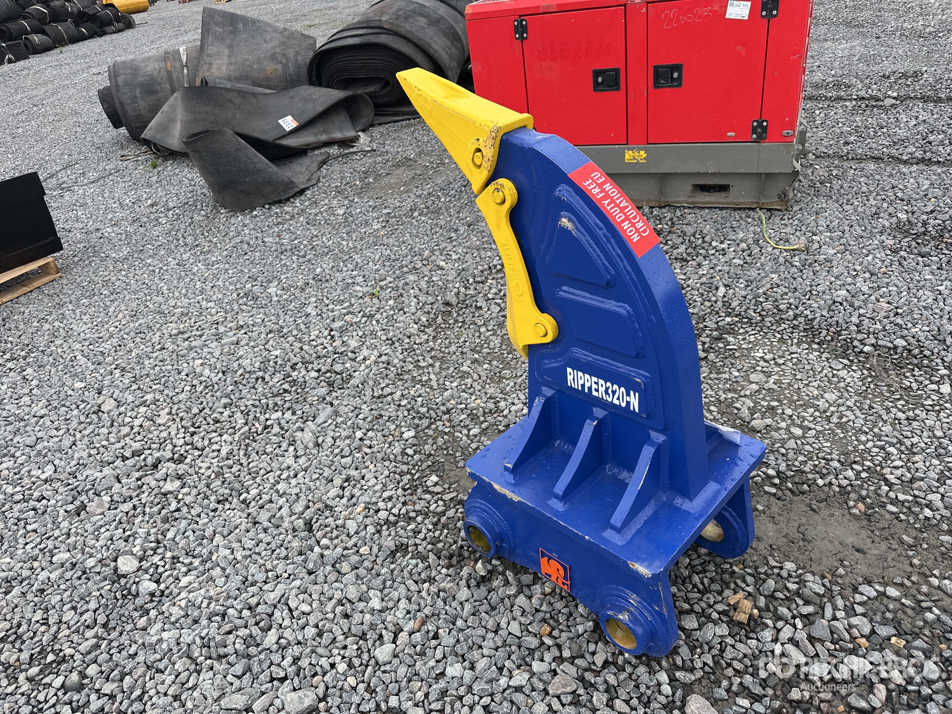 General Appearance with Picture, Left Rear Corner