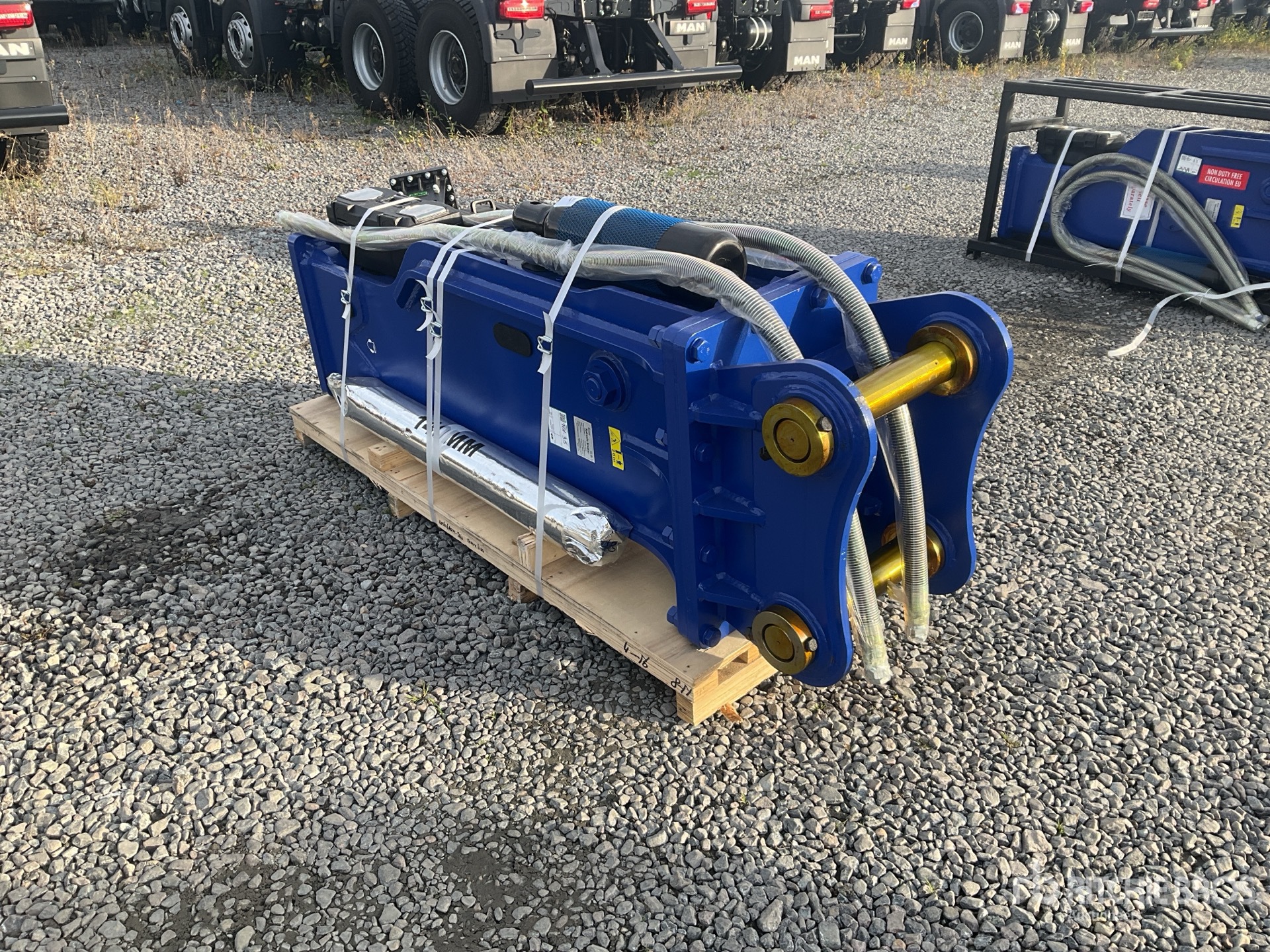 General Appearance with Bild, Ecke hinten links