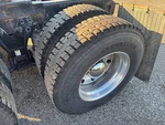4 Underbody - Truck with 