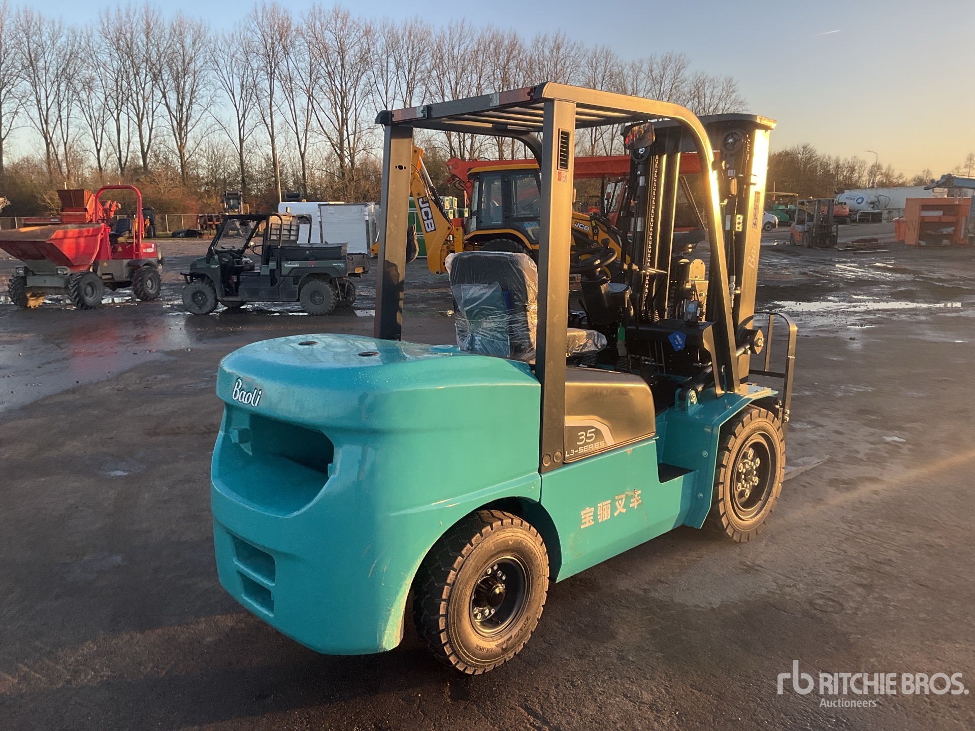 General Appearance with Picture, Right Rear Corner