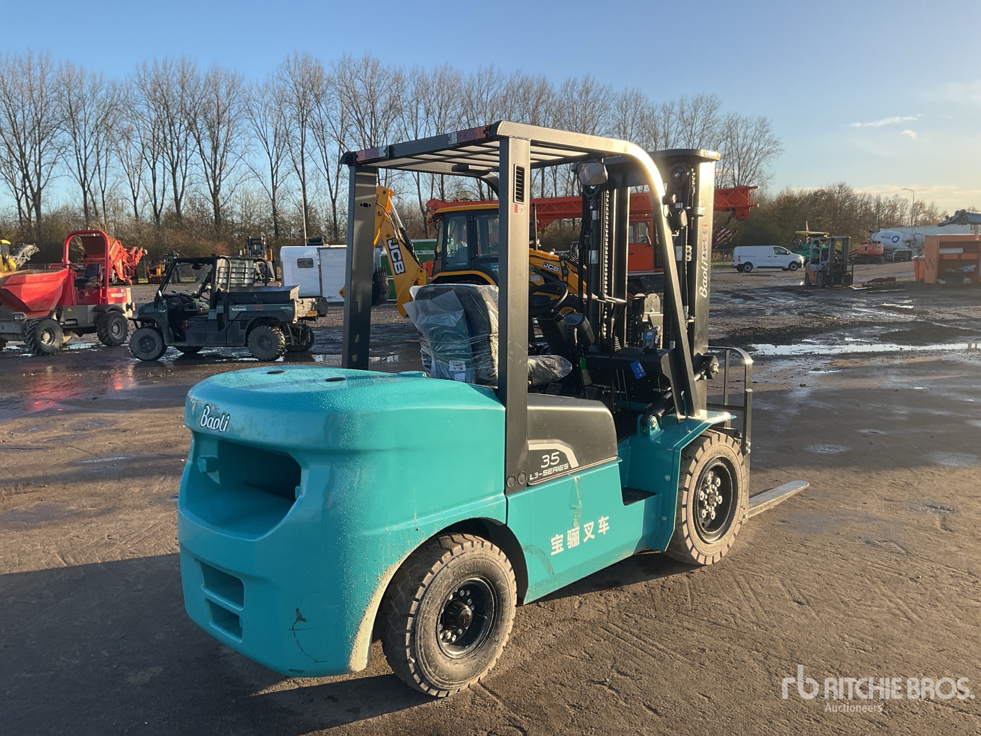 General Appearance with Picture, Right Rear Corner