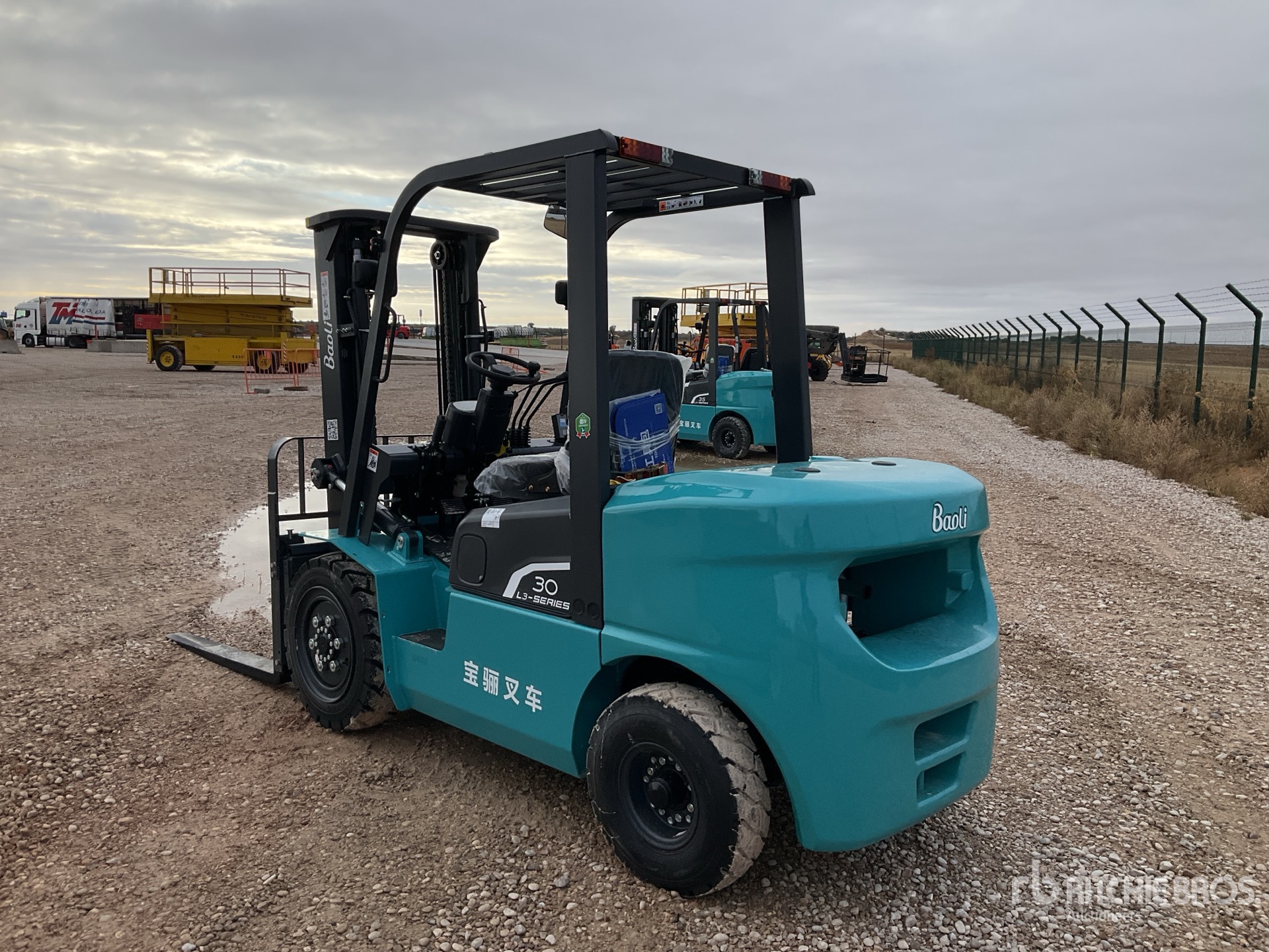 General Appearance with Picture, Left Rear Corner