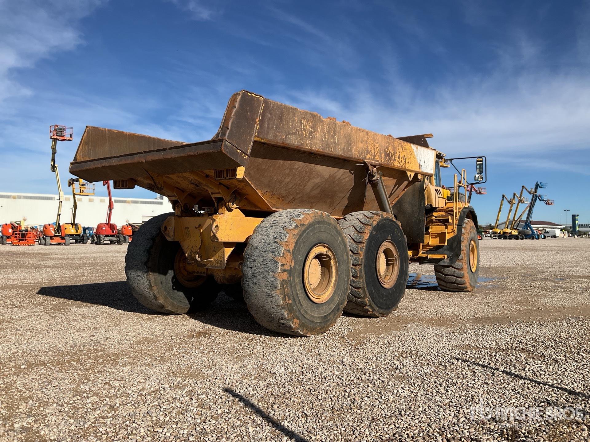 General Appearance with Bild, Ecke hinten rechts