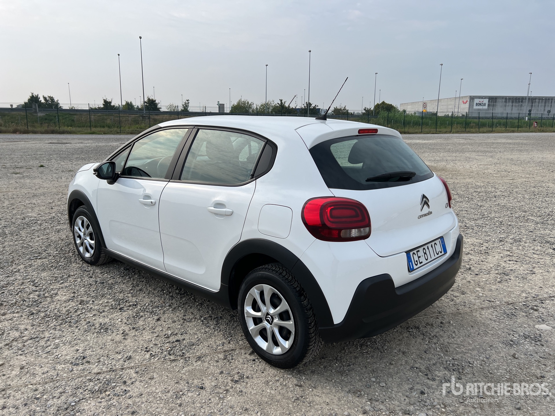 General Appearance with Picture, Left Rear Corner