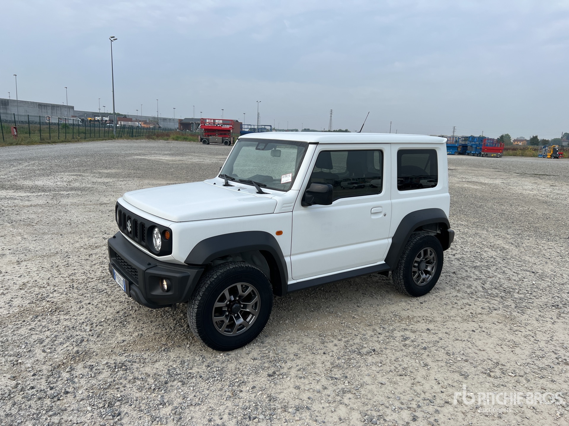 General Appearance with Featured Photo