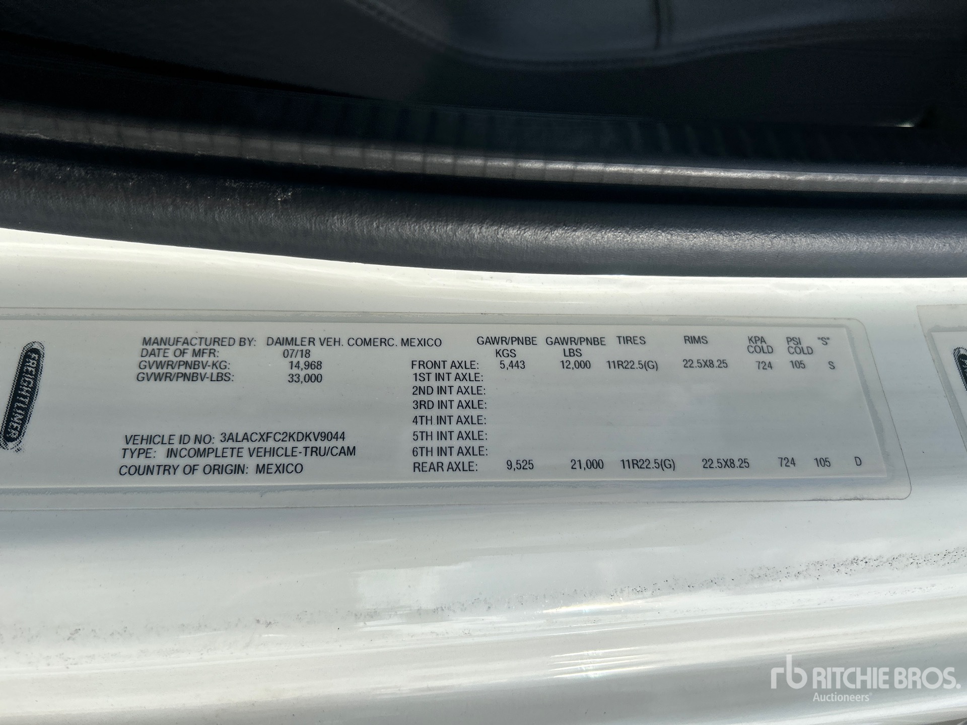 General Appearance with Serial Number / VIN