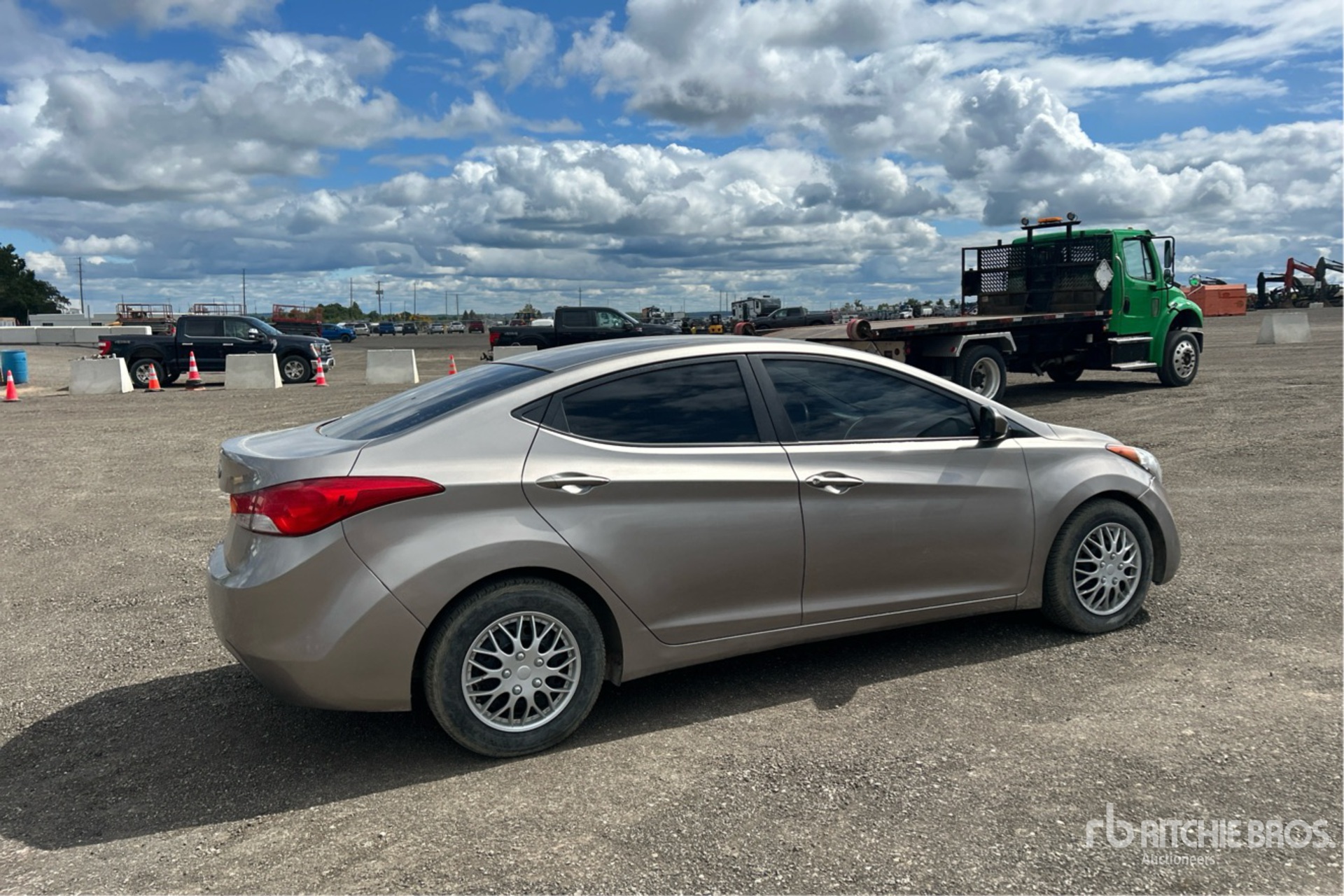 General Appearance with Picture, Right Rear Corner