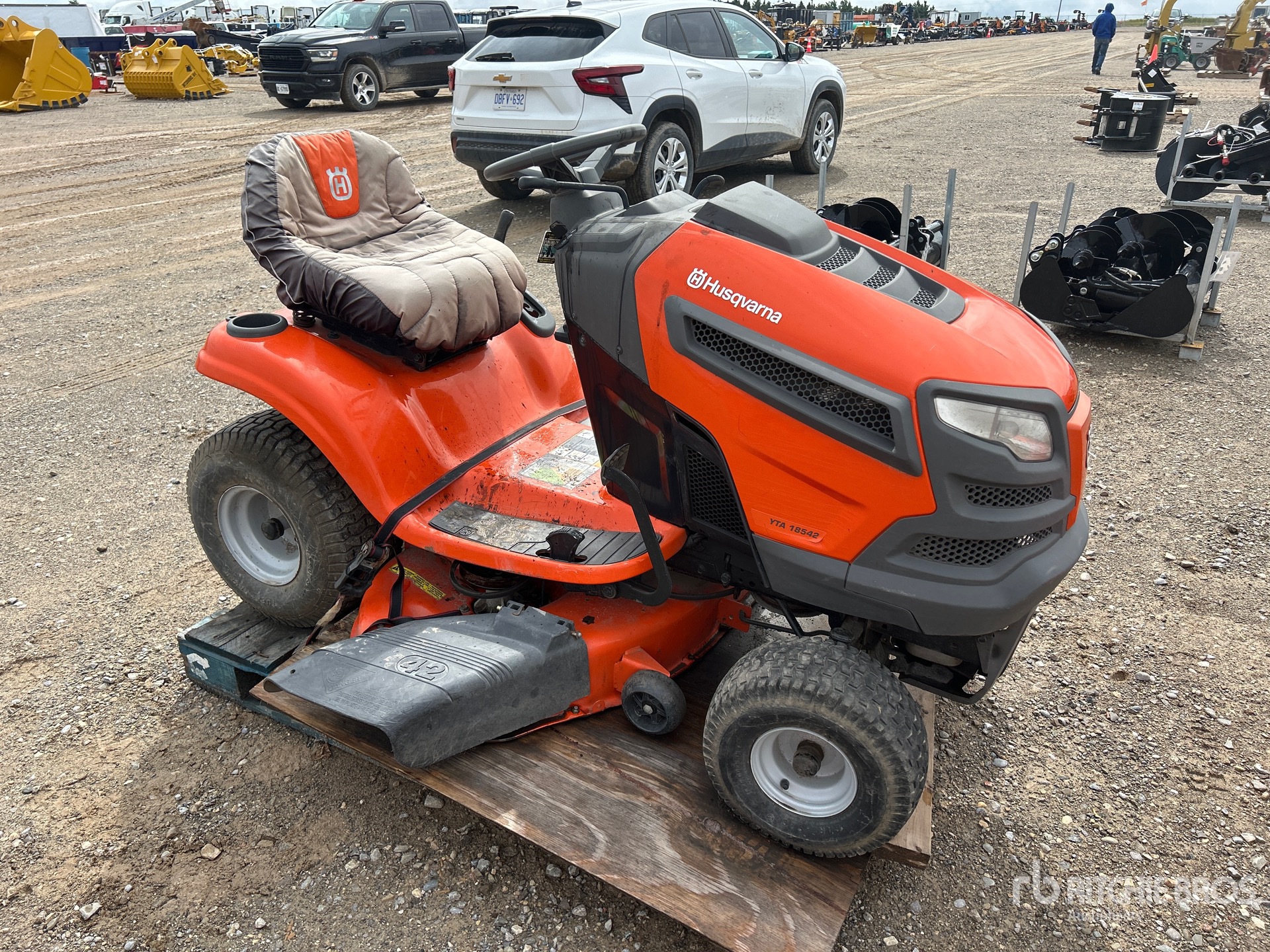 General Appearance with Picture, Right Front Corner