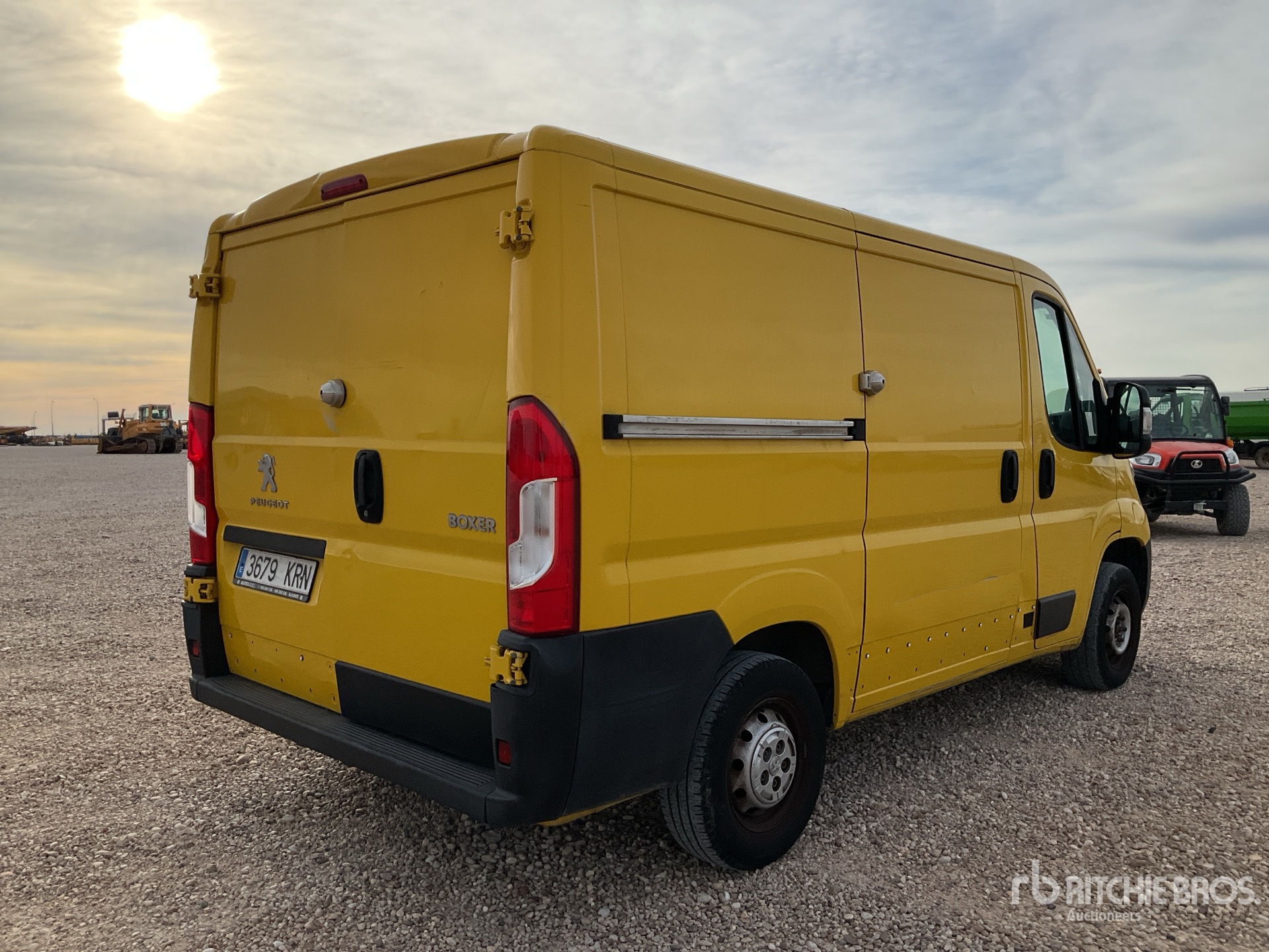 General Appearance with Picture, Right Rear Corner